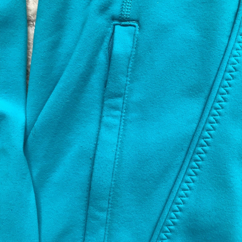 Lululemon In stride jacket - Picture 6 of 8